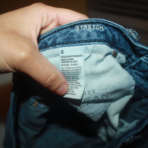 American Eagle Stretch Jeans - Picture 4 of 4